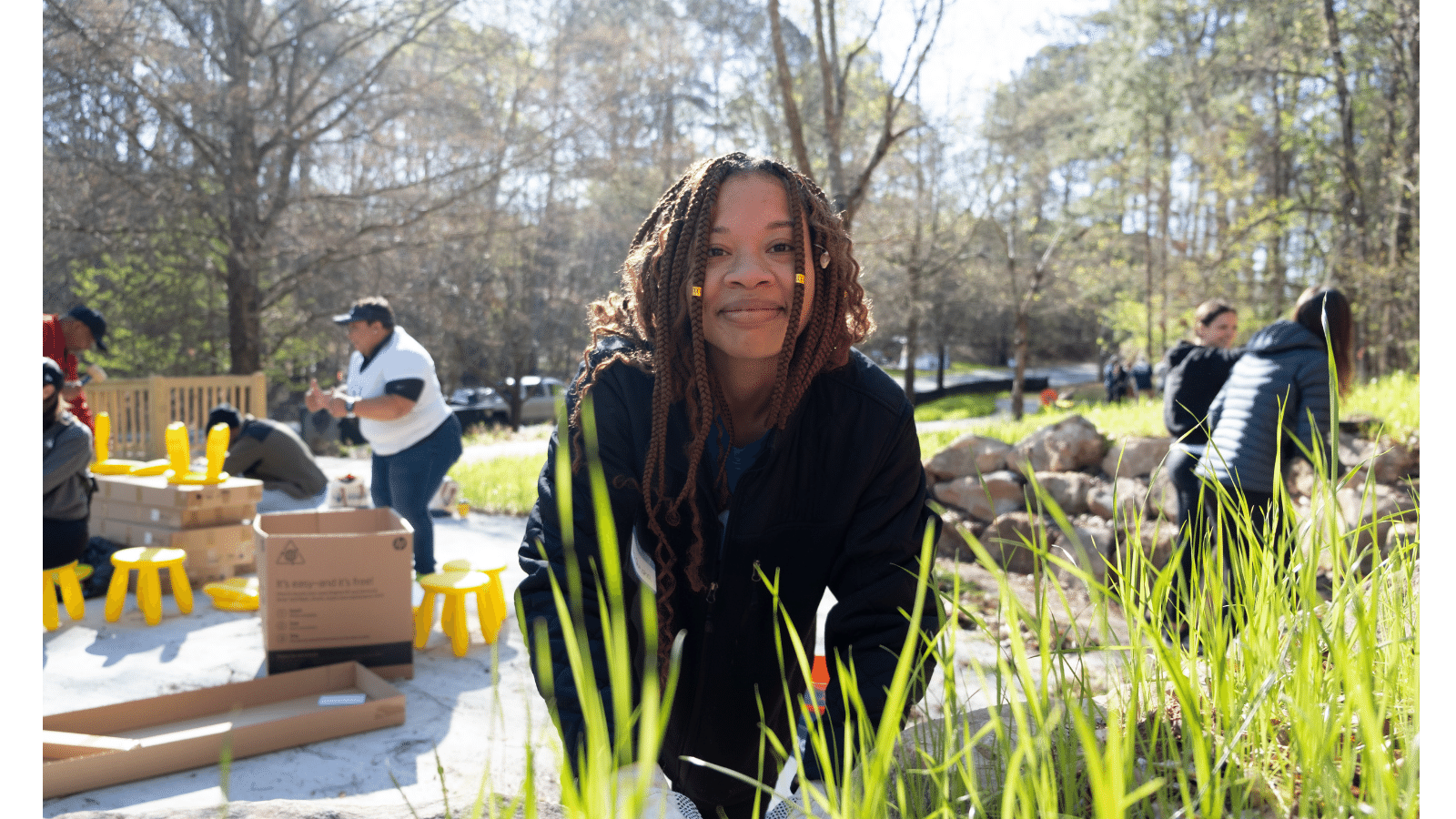 Cox employee volunteering