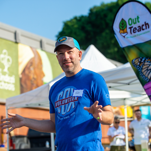 Cox employee volunteering at Out Teach
