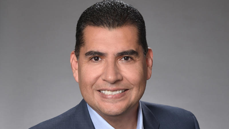 Cox Employee headshot Miguel Becerra