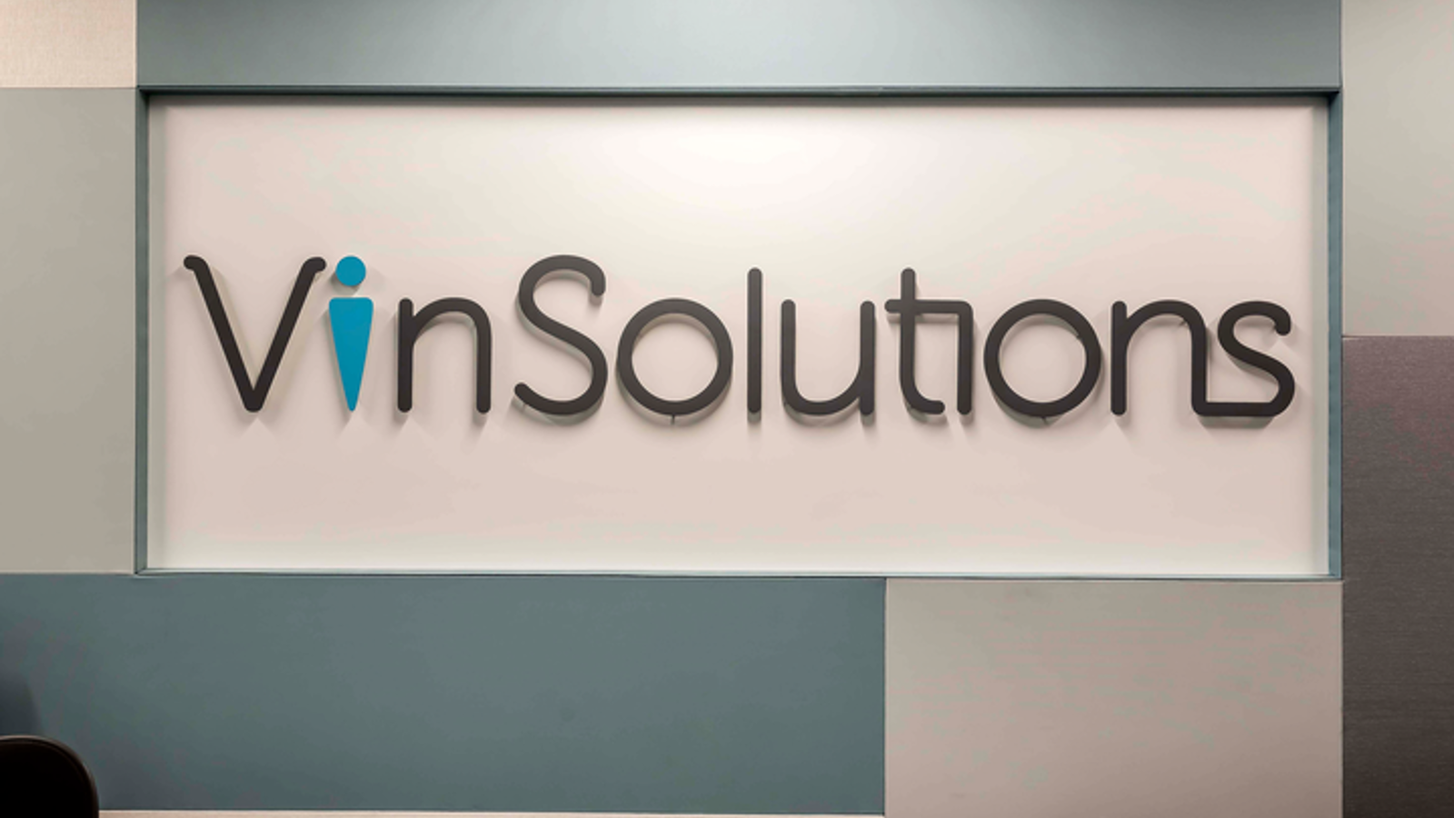 VinSolutions Sign