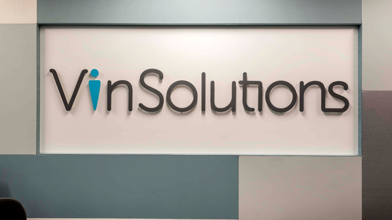 VinSolutions Sign