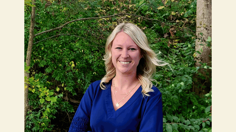 Clorissa Glass Cox employee headshot